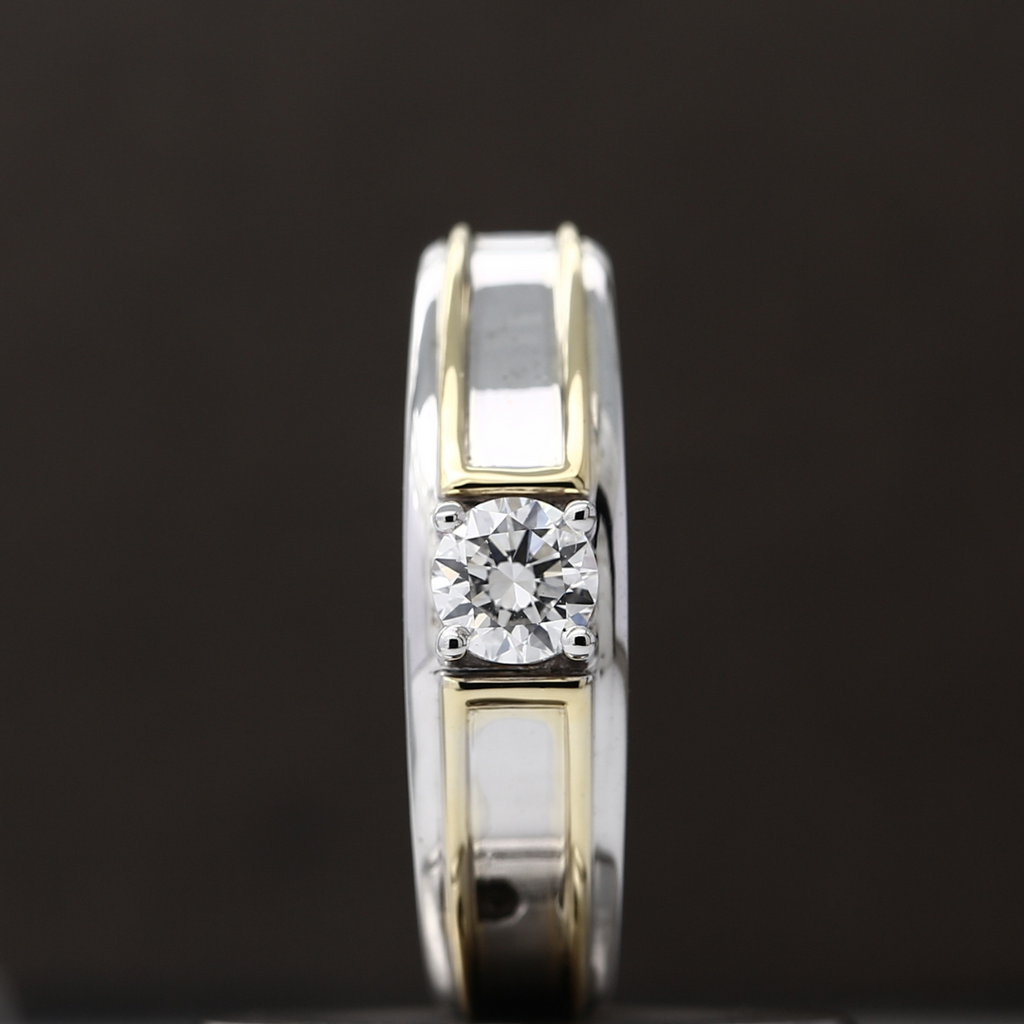 IGI Certified 1.00 Carat Round Lab Grown CVD Diamond Ring