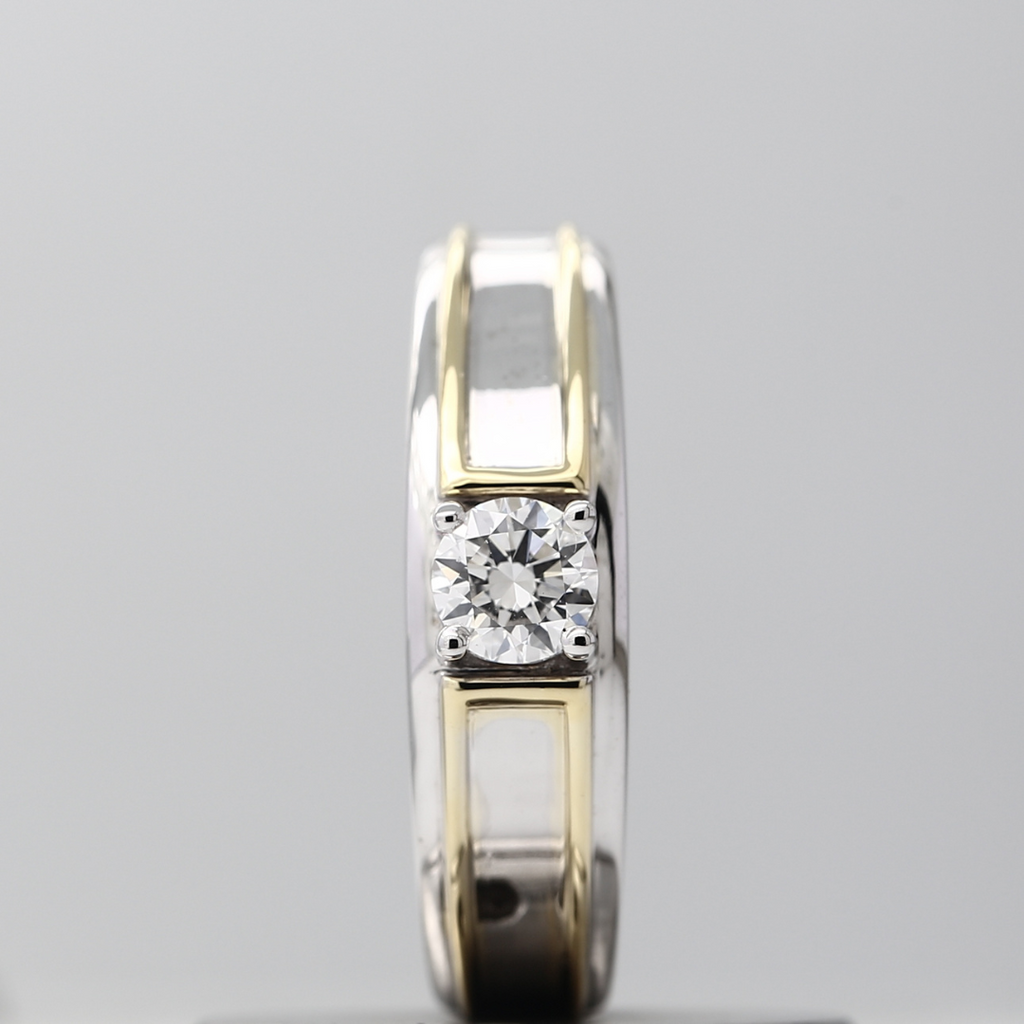 IGI Certified 1.00 Carat Round Lab Grown CVD Diamond Ring